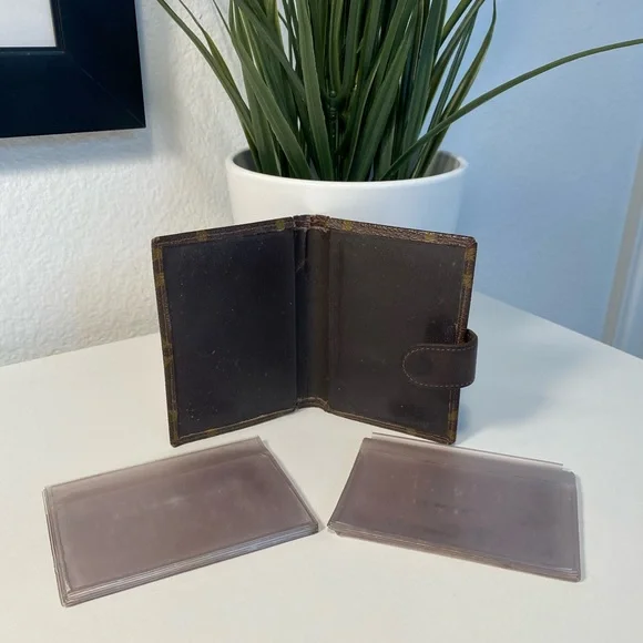 Louis Vuitton Very Rare Vintage 1970’s Card Holder - Picture 8 of 14